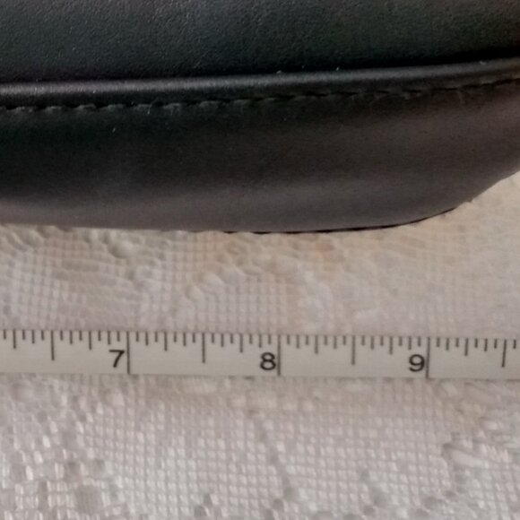 Nwot, stone mountain crossbody - Picture 3 of 9